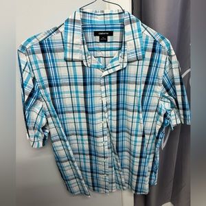 Men’s casual short sleeve button down